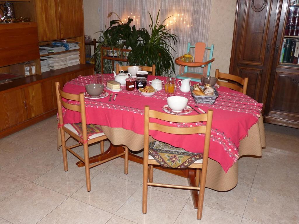 Au Val Des Meuris Bed & Breakfast Taintrux Exterior photo